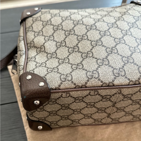 AUTHENTIC Gucci GG Supreme Tote Shoulder Bag - Picture 9 of 13